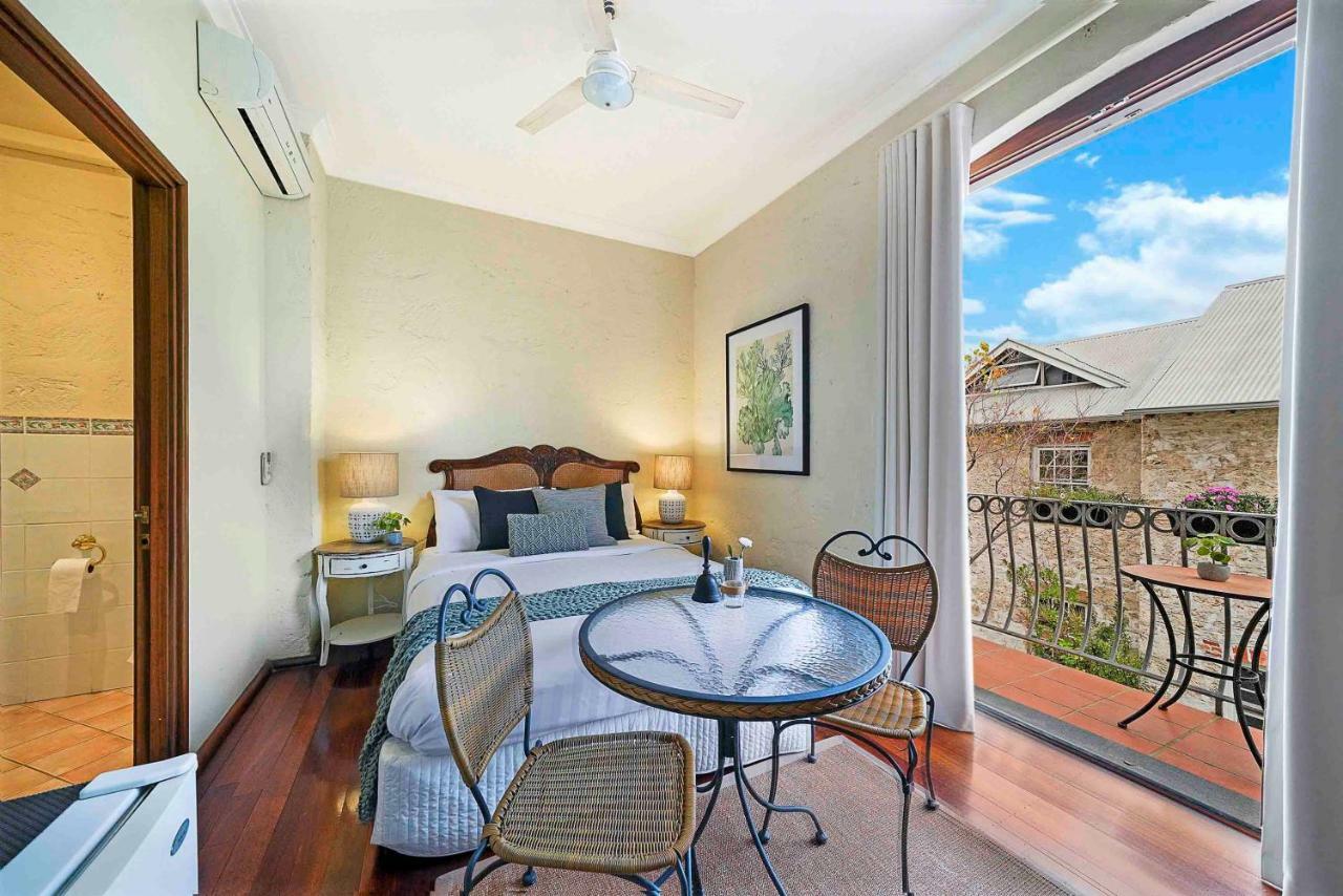 Fremantle Port Mill Bed & Breakfast - Unique Accommodation Extérieur photo